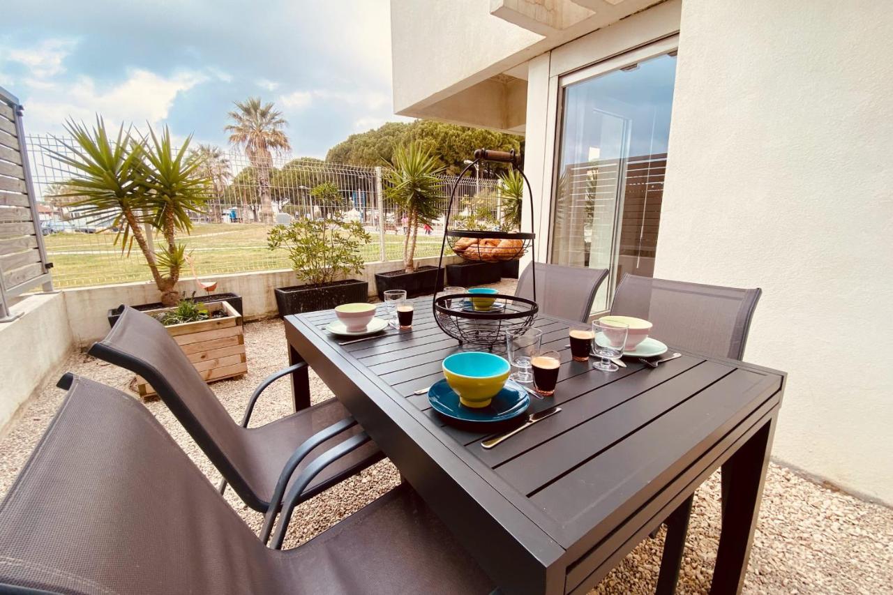 Escapade Au Soleil B002 Appartement 2 Chambres Dans Residence Sur La Plage Льо Гро-дю-Роа Екстериор снимка