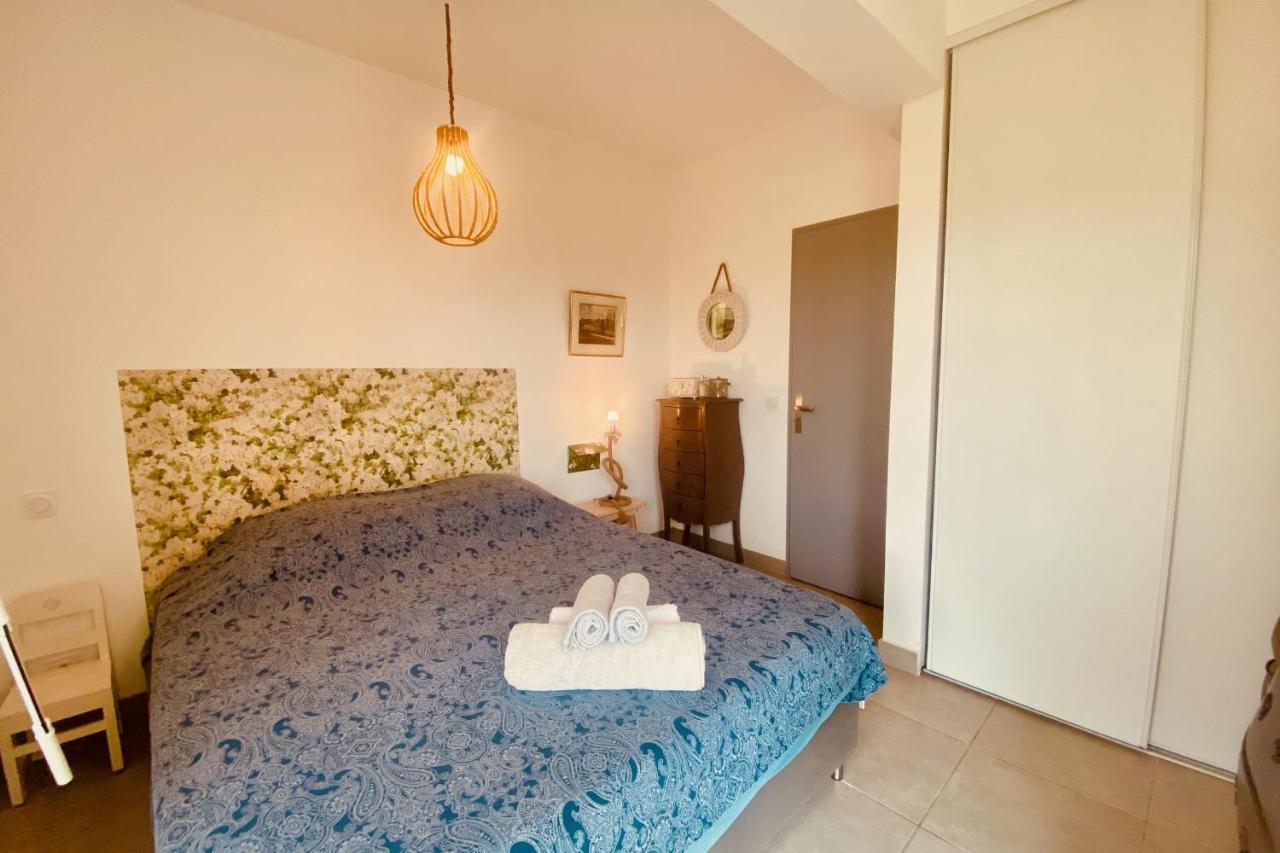Escapade Au Soleil B002 Appartement 2 Chambres Dans Residence Sur La Plage Льо Гро-дю-Роа Екстериор снимка